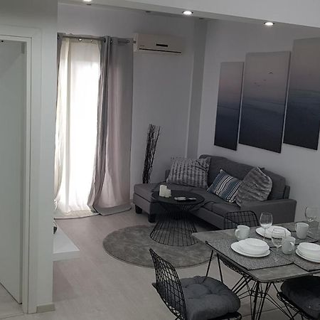 Konstantinos'S Luxury Apartment Tesalonika Bagian luar foto