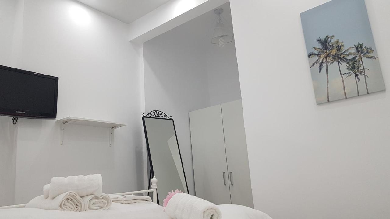 Konstantinos'S Luxury Apartment Tesalonika Bagian luar foto