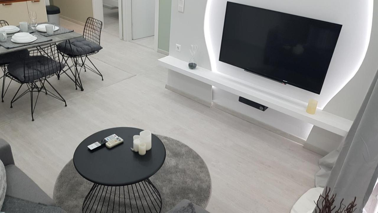 Konstantinos'S Luxury Apartment Tesalonika Bagian luar foto