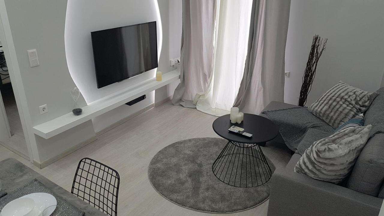 Konstantinos'S Luxury Apartment Tesalonika Bagian luar foto