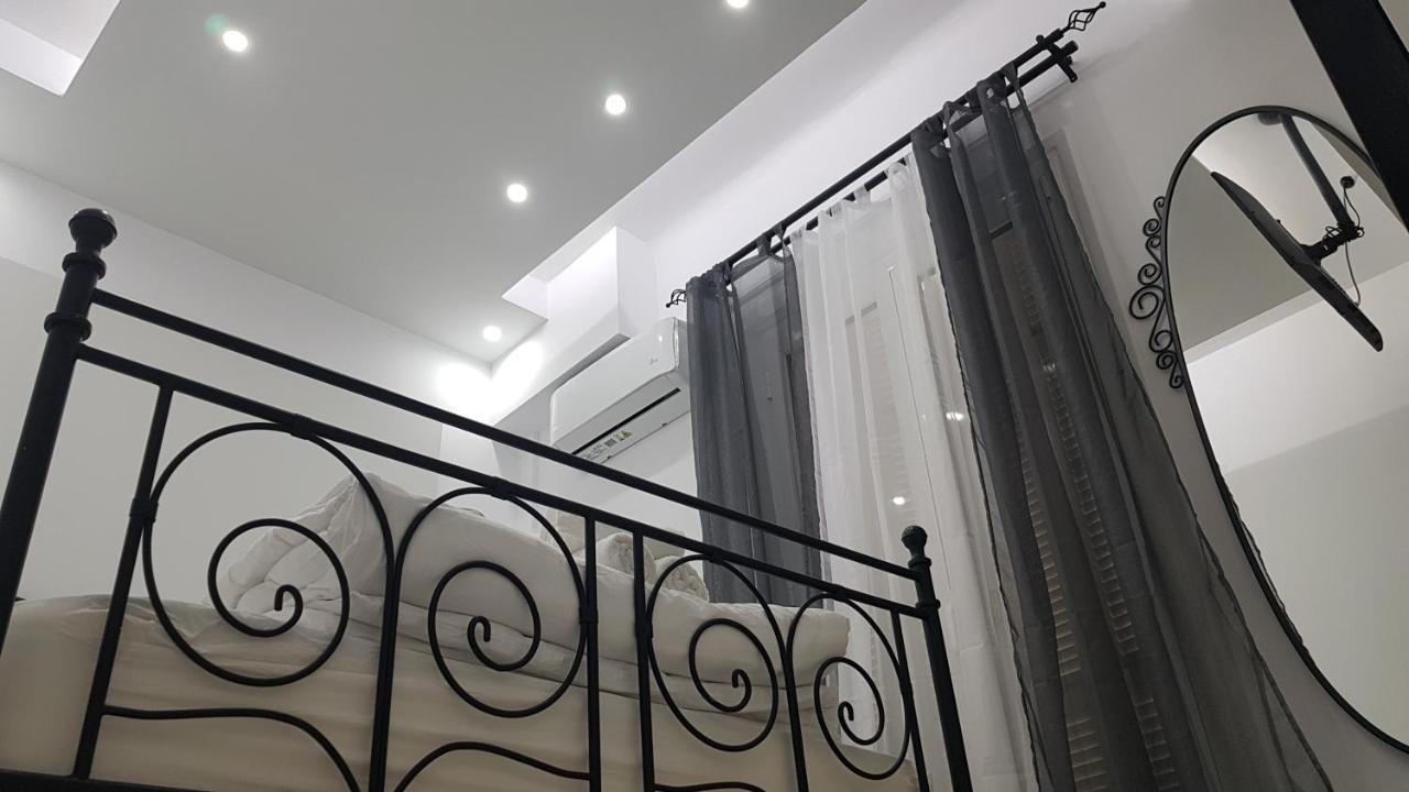 Konstantinos'S Luxury Apartment Tesalonika Bagian luar foto