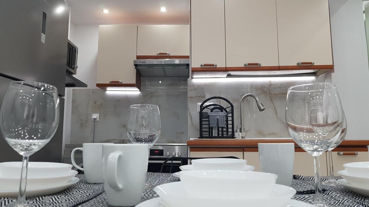 Konstantinos'S Luxury Apartment Tesalonika Bagian luar foto